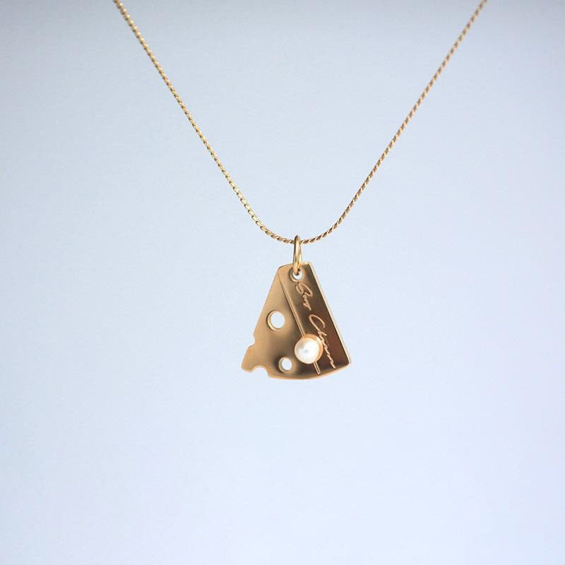Short Pearl Women's Necklace
