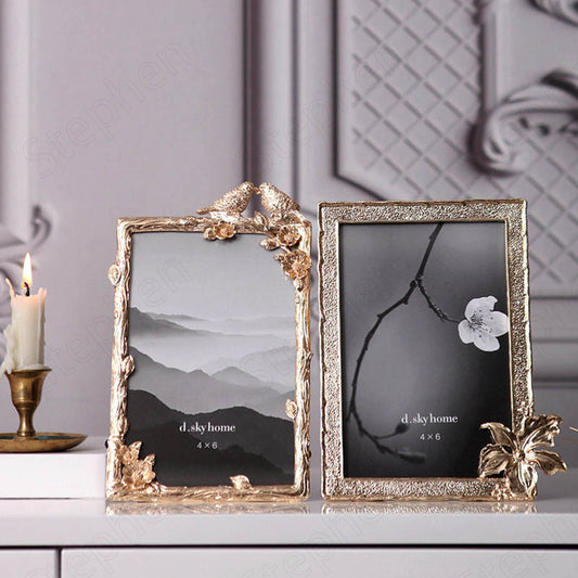 Modern Light Luxury Alloy Photo Frame